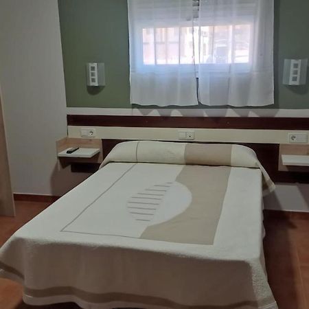 Alojamiento Numancia Pension Burgos Exterior photo