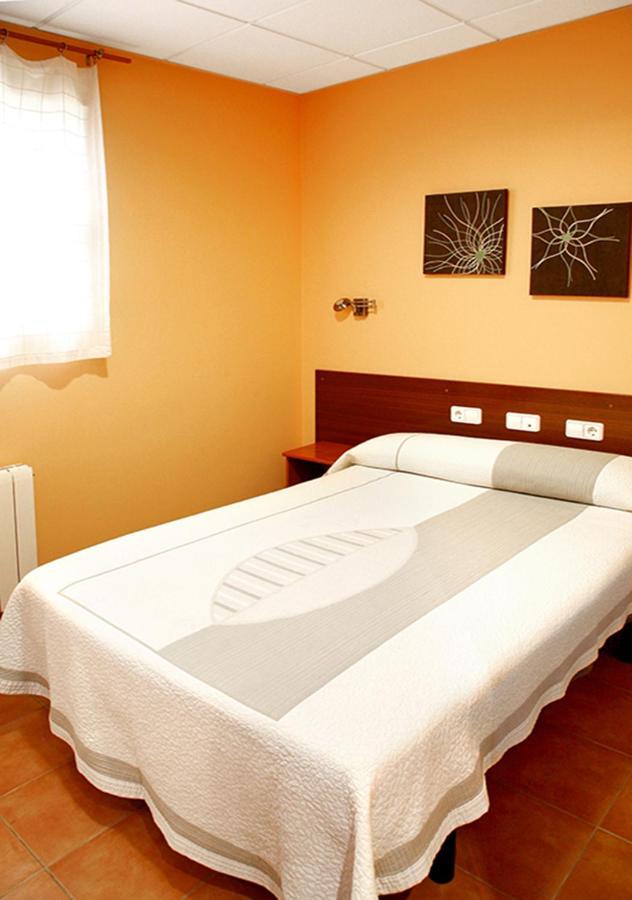 Alojamiento Numancia Pension Burgos Exterior photo